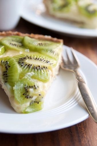 La tarte kiwi citron vert : une recette acidulée et équilibrée